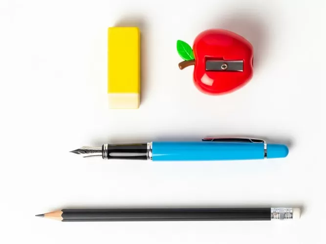 đồ d&ugrave;ng học sinh