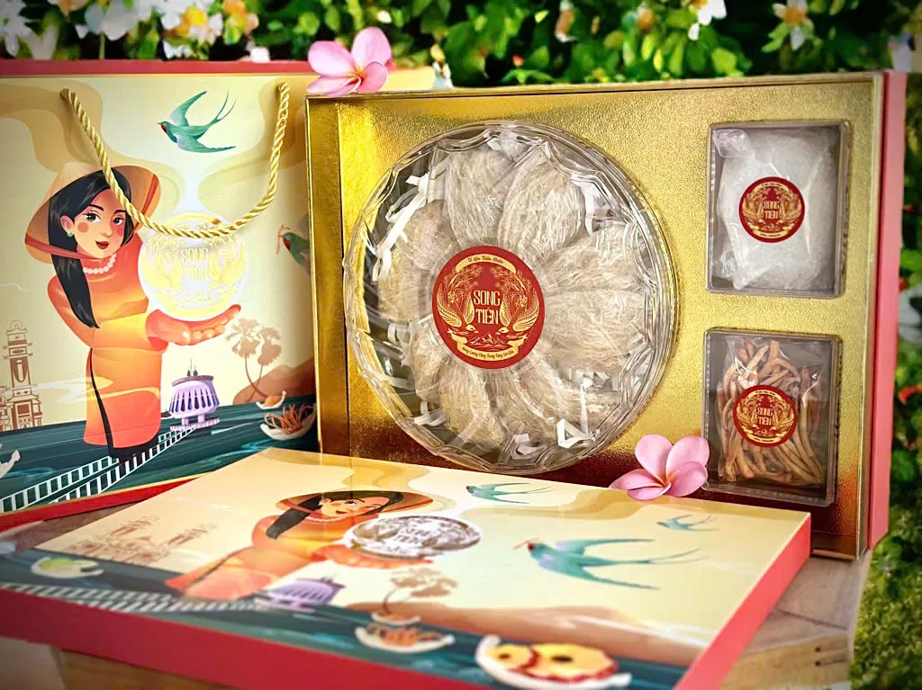 Tặng hộp qu&agrave; yến Song Ti&ecirc;n dịp lễ &ndash; tinh tế, thiết thực. Đọc ngay để biết n&ecirc;n chọn yến th&ocirc;, tinh chế hay chưng sẵn cho người th&acirc;n y&ecirc;u.